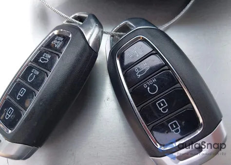 2022 Hyundai Elantra Sel z USA, uszkodzony, nr VIN KMHLM4AG7NU242879